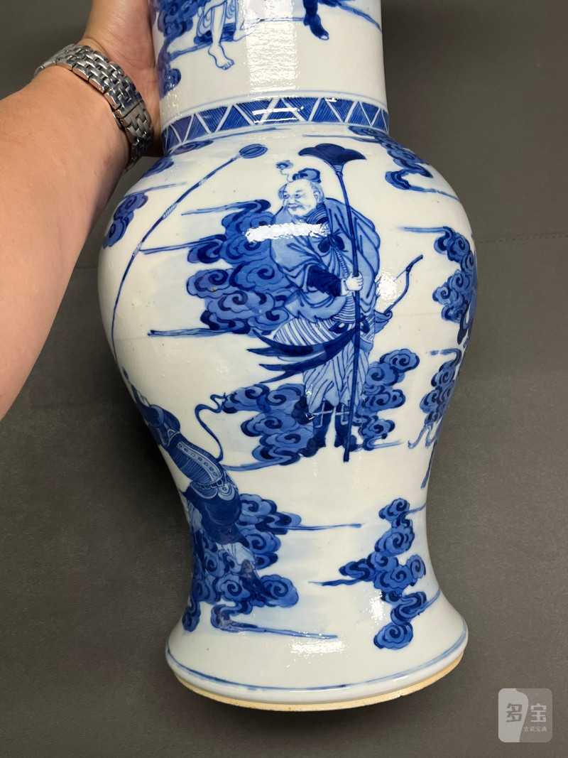 清康熙  青花“穆桂英挂帅”凤尾尊（一对） - 图6